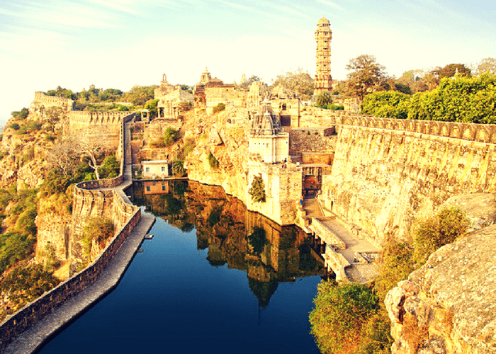 राजस्थान के पहाड़ी किले (दुर्ग) - चित्तौड़गढ़, कुम्भलगढ़, सवाई माधोपुर, झालावाड़, जयपुर और जैसलमेर के किले